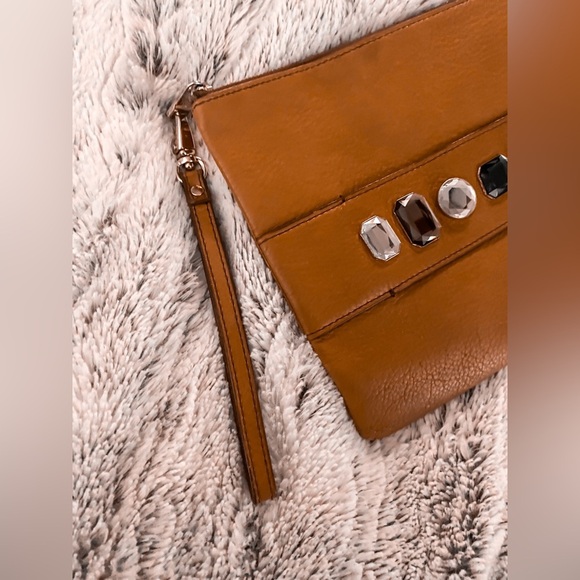 FOSSIL WRISTLET PURSE CLUTCH EXCELLENT CONDITION LEATHER JEWELED TAN - Picture 4 of 8